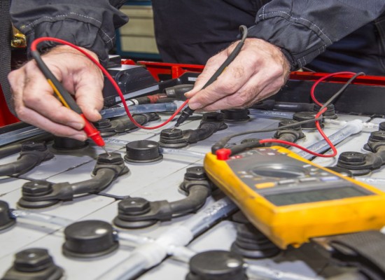 Forklift Batarya Bakım